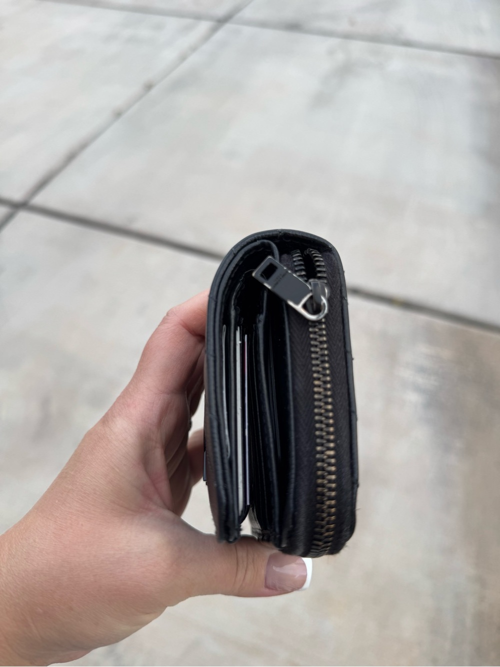 Authentic! Yves Saint Laurent Black Quilted Leather wallet - Picture 6 of 9